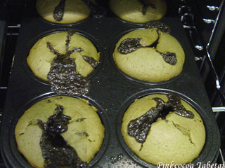 IMBB - Muffin out from Oven